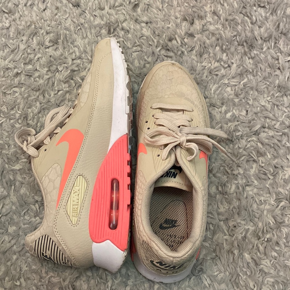 Nike air max